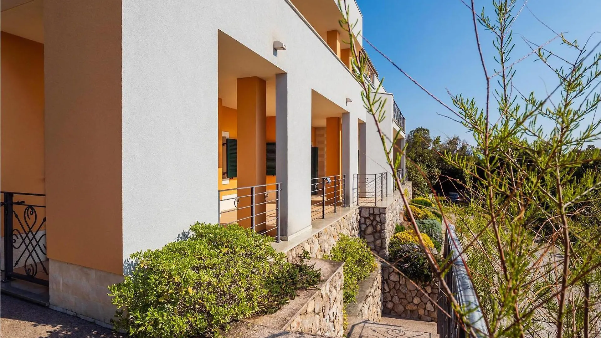 Beach Front Apartment In Moscenicka Draga