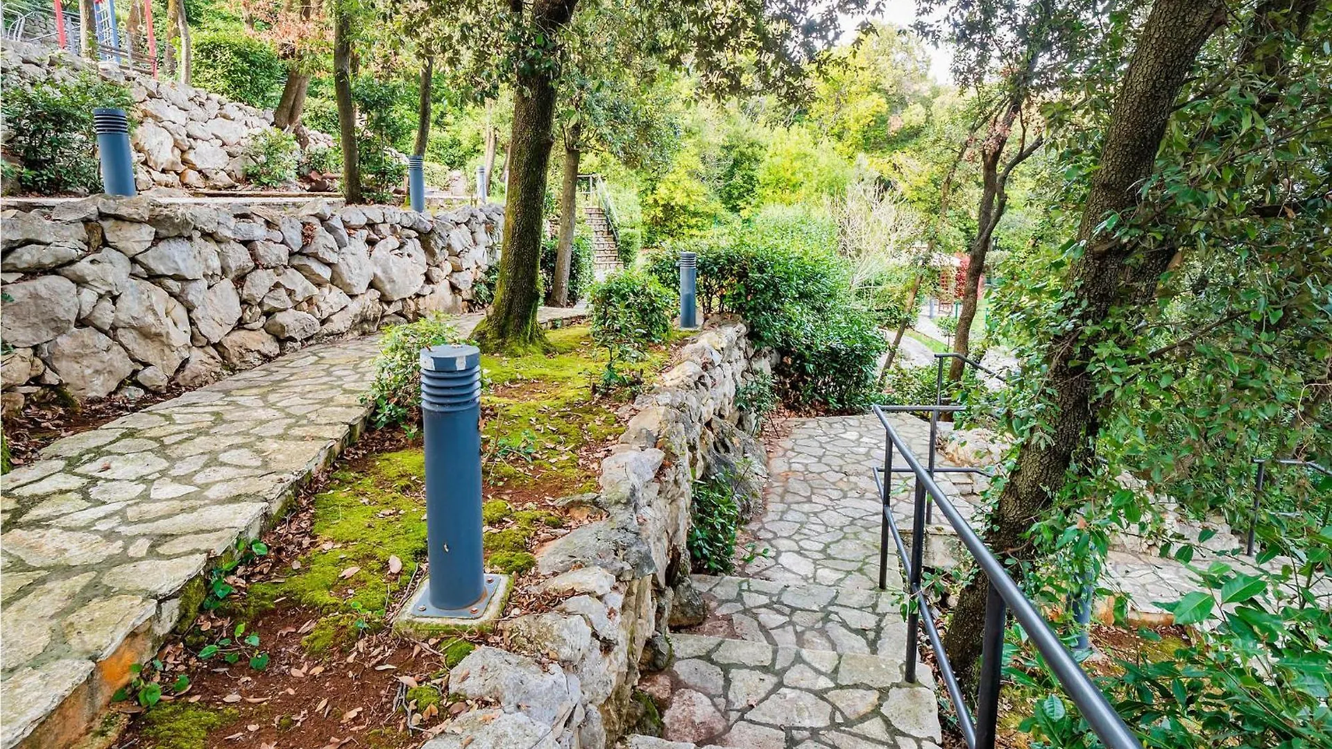 Beach Front Apartment In Moscenicka Draga