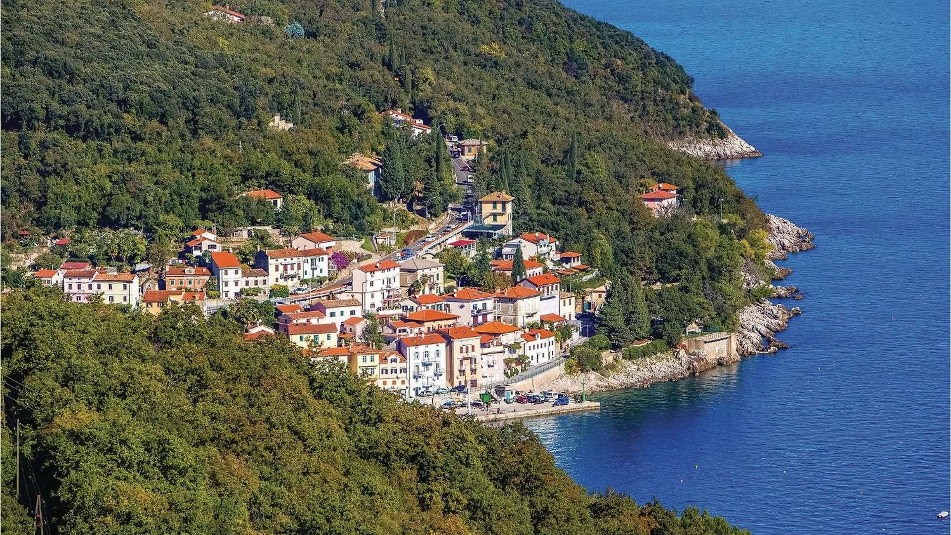 Beach Front Apartment In Moscenicka Draga